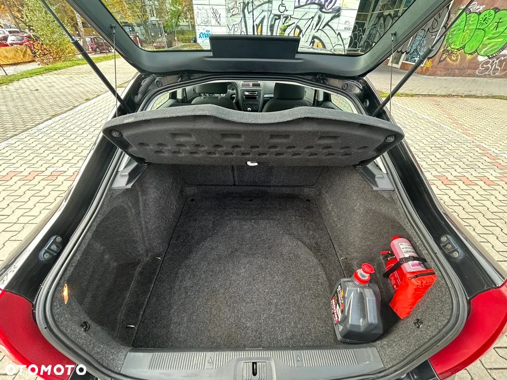 Skoda Octavia 1.6 FSI Ambiente - 8