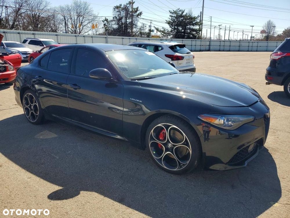 Alfa Romeo Giulia - 3