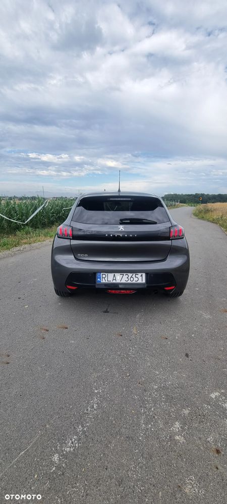 Peugeot 208 - 7