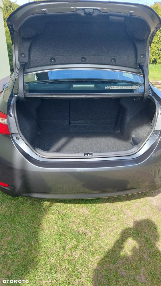 Toyota Corolla 1.6 Premium - 9