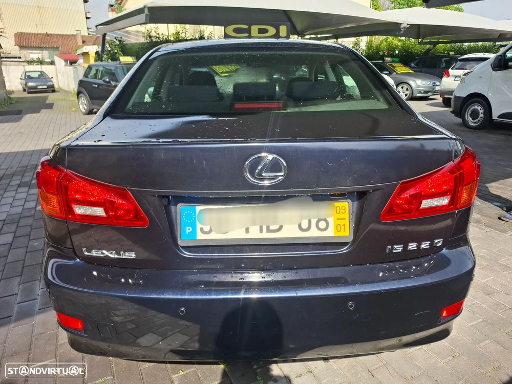 Lexus IS 220 d Base 11 - 14