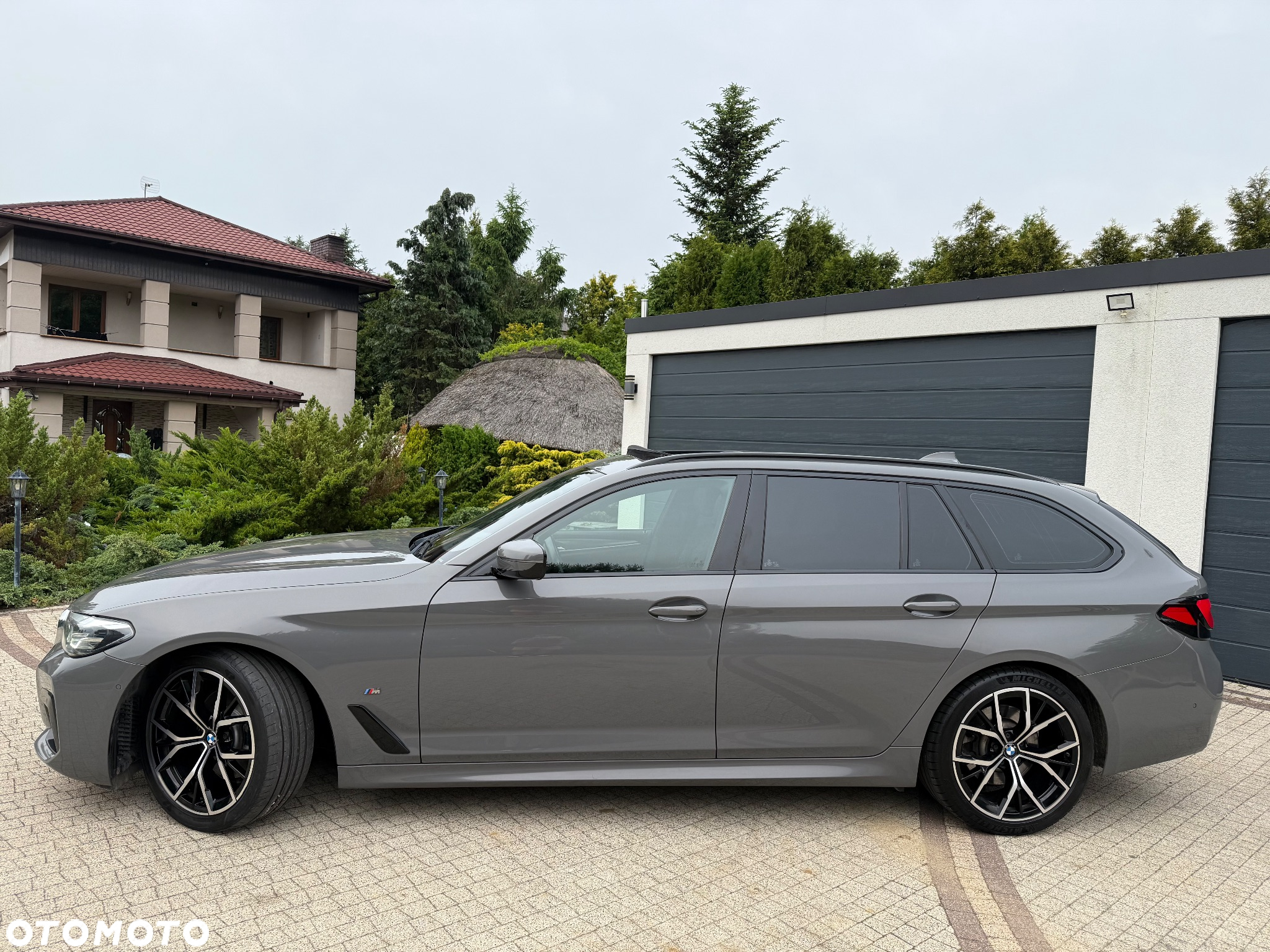 BMW Seria 5 520d M Sport - 3