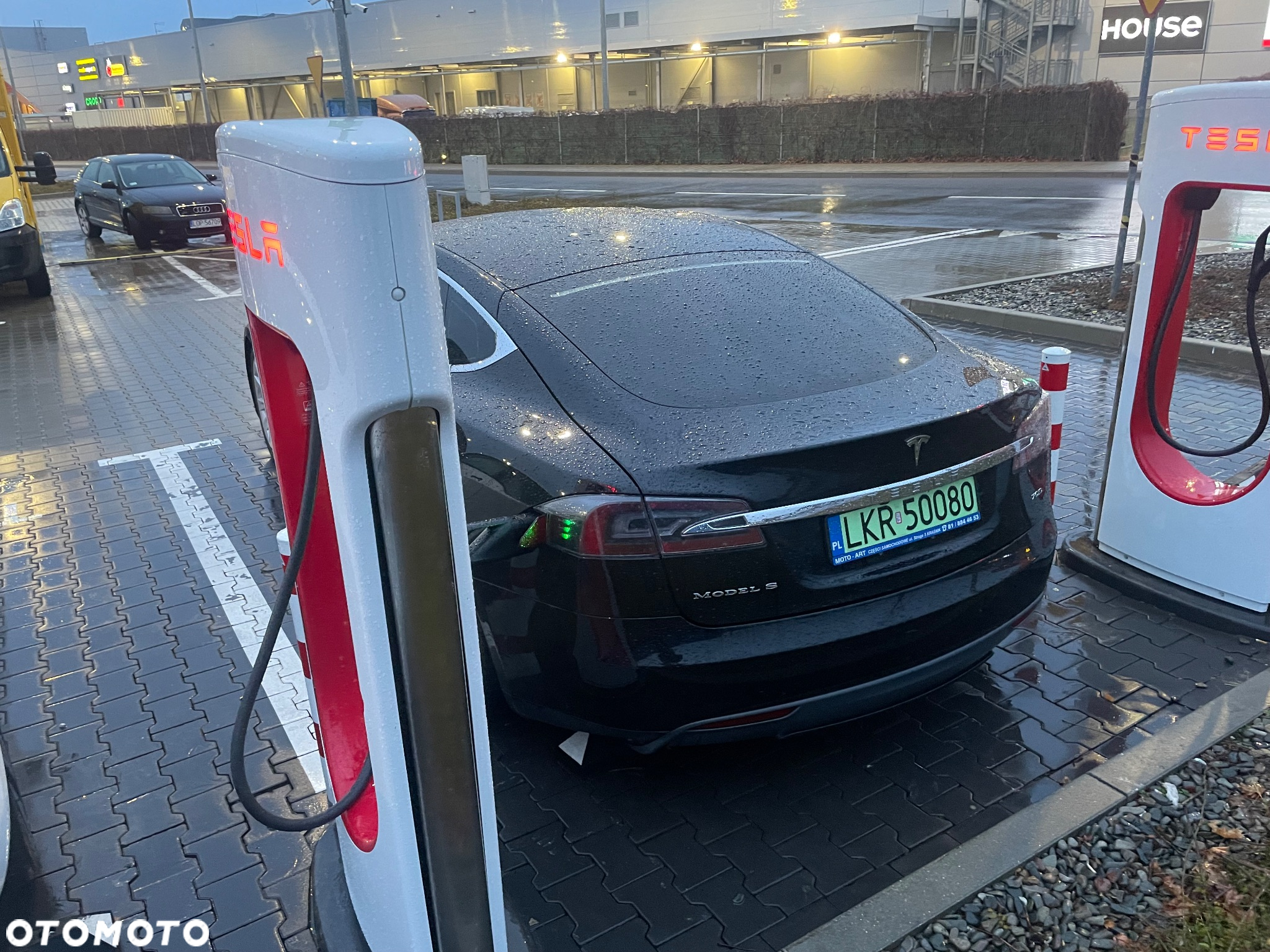 Tesla Model S 70 D - 23