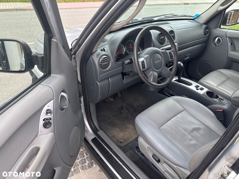Jeep Cherokee 2.8 CRD Automatik Limited - 13