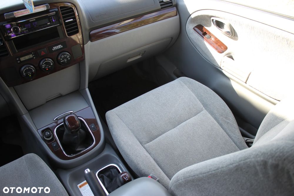 Suzuki Grand Vitara 2.7 V6 - 20