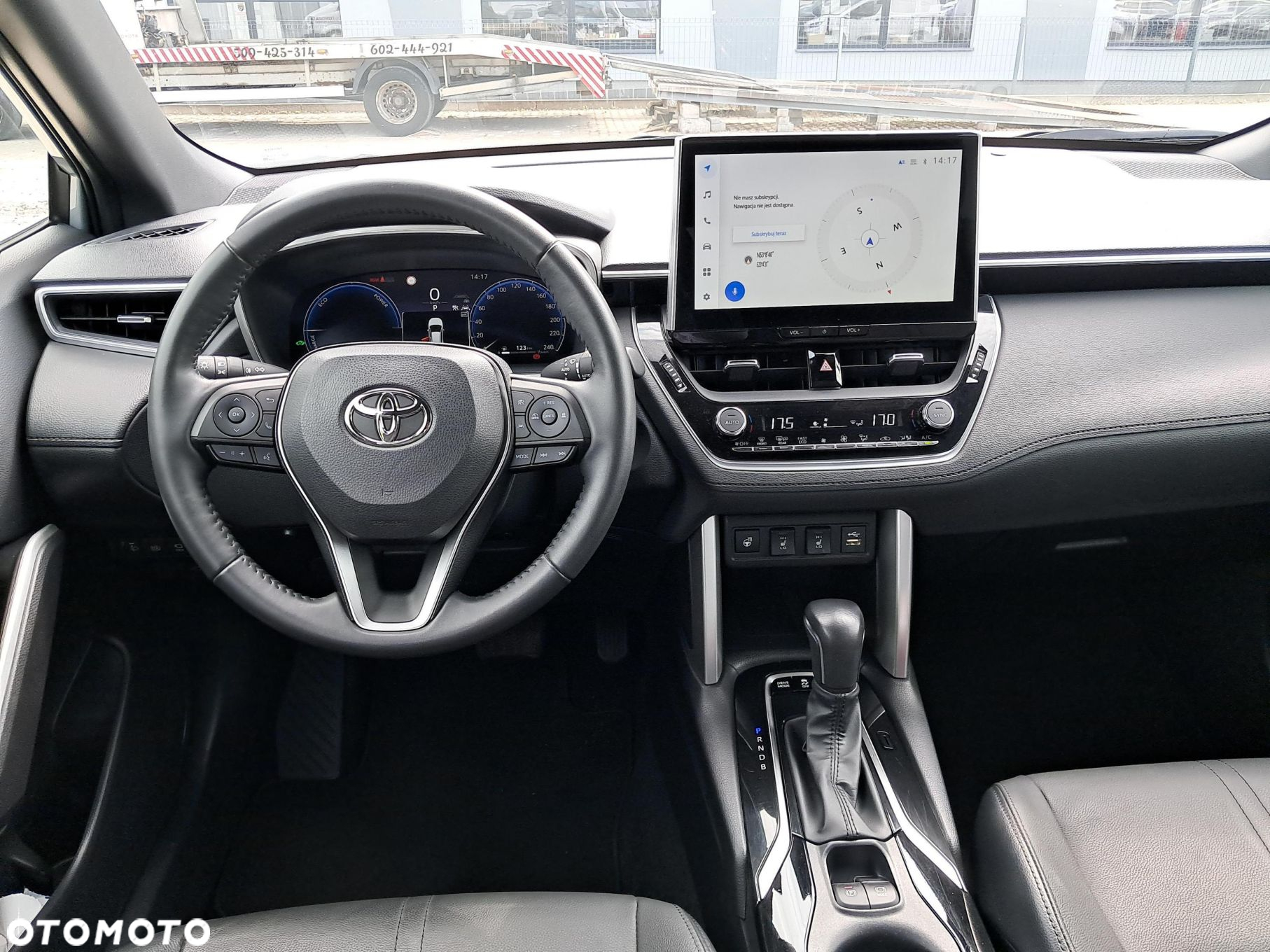 Toyota Corolla Cross - 11