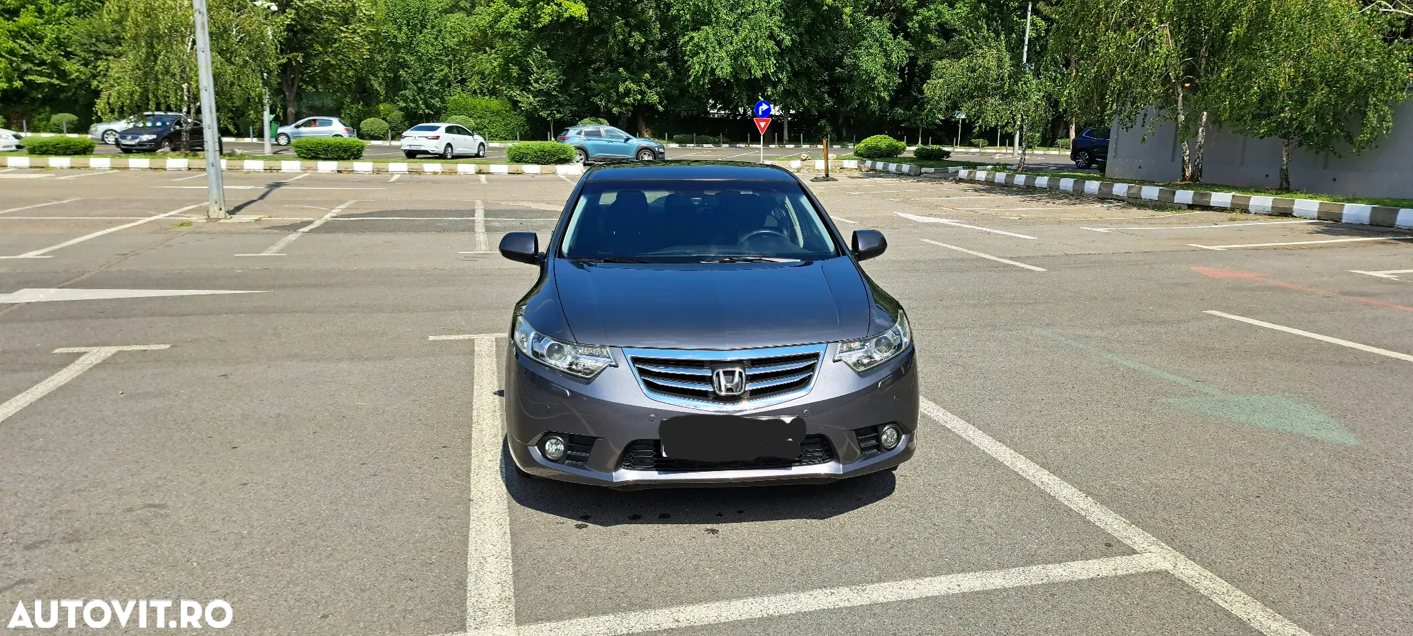 Honda Accord 2.0i MT Lifestile - 4