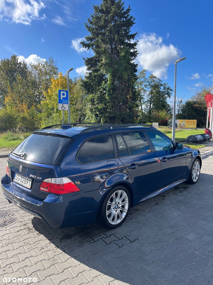 BMW Seria 5 530xd Touring - 4