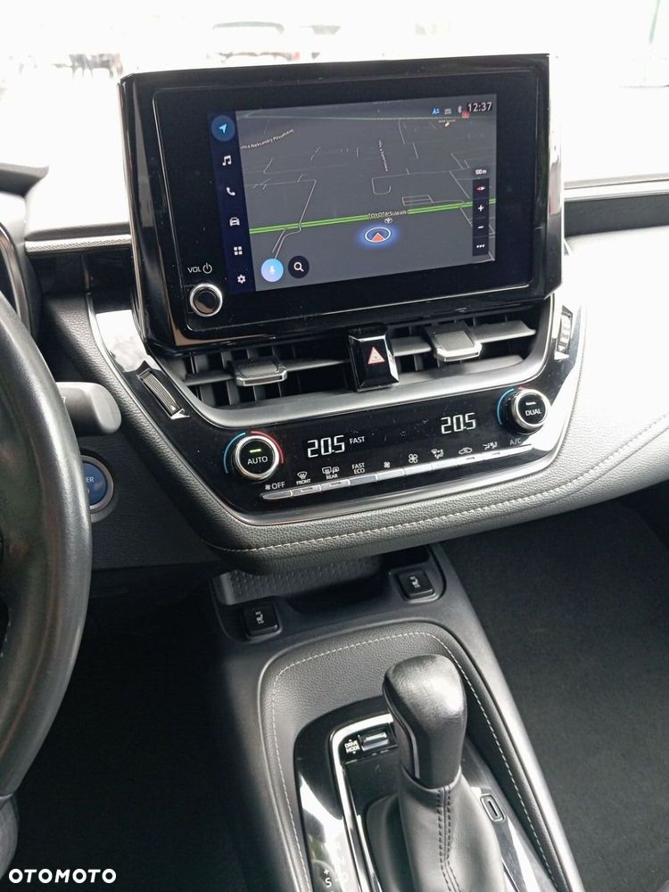 Toyota Corolla 2.0 Hybrid Comfort - 18