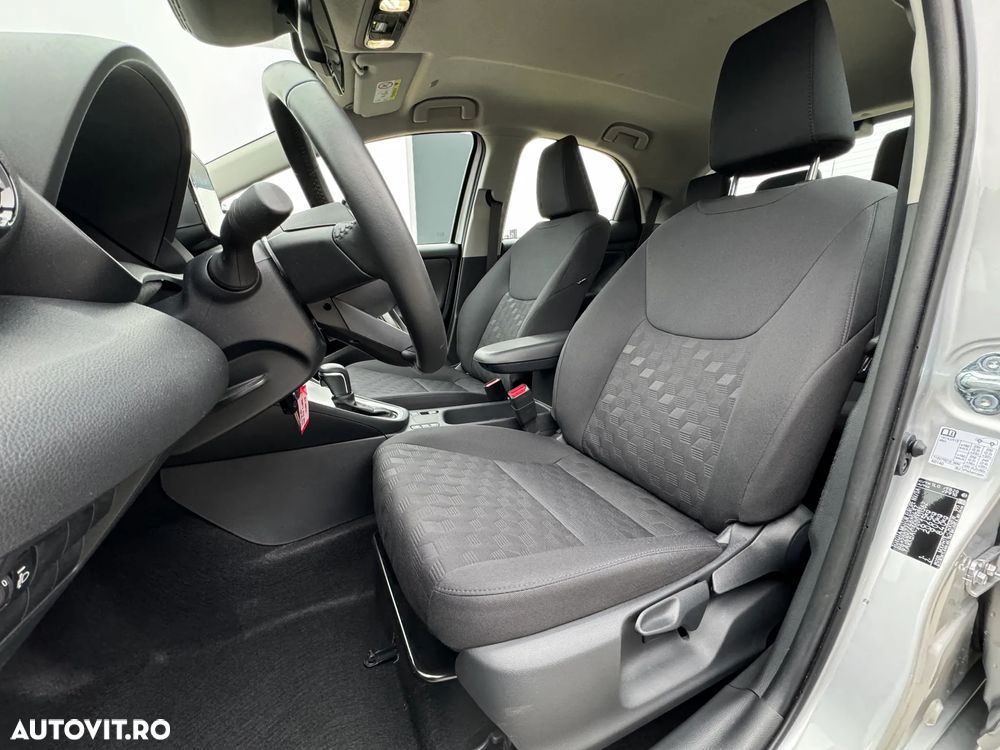 Toyota Yaris - 22