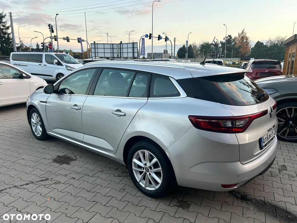 Renault Megane 1.5 dCi Dynamique EDC - 10