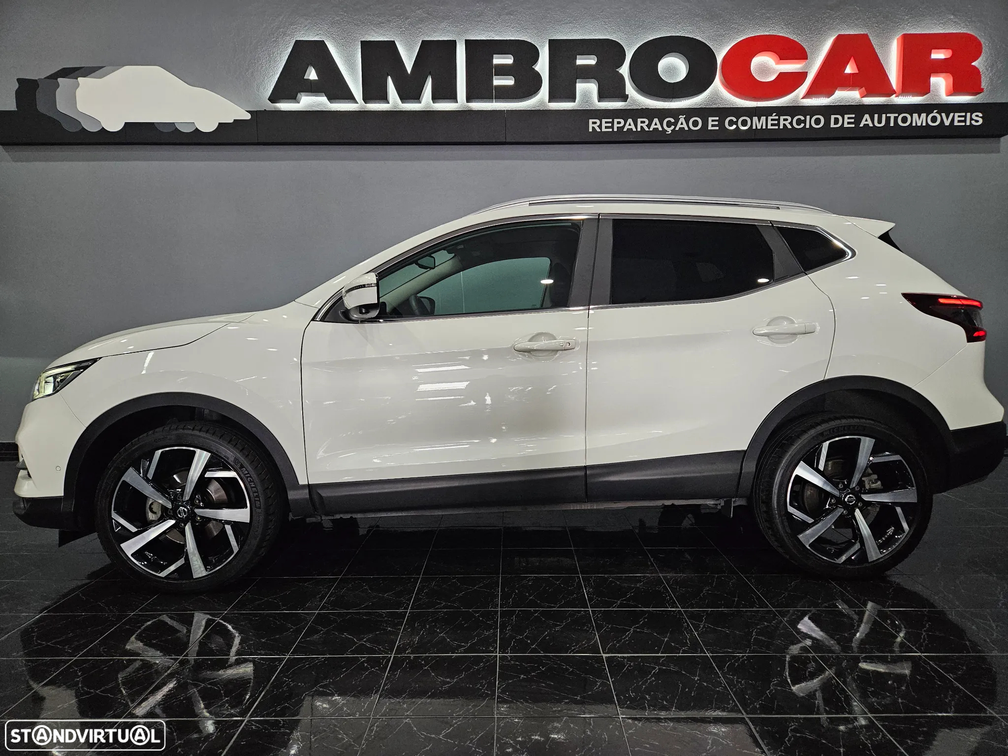 Nissan Qashqai 1.5 dCi DCT TEKNA - 2