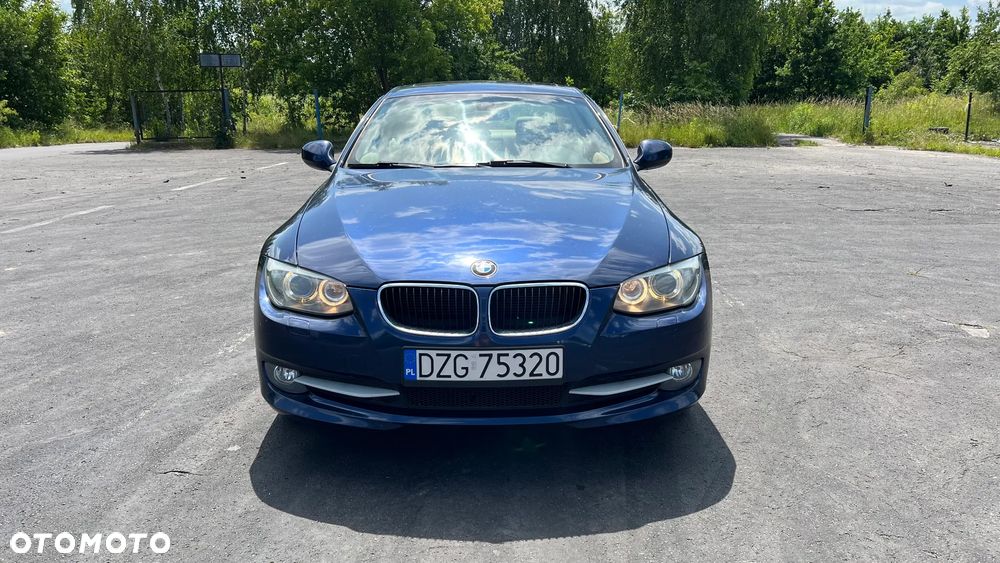 BMW Seria 3 320i - 4