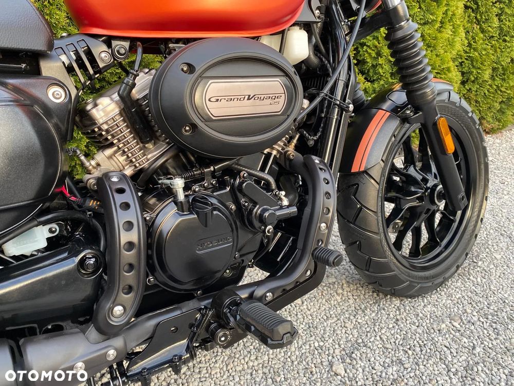 Hyosung GV - 10