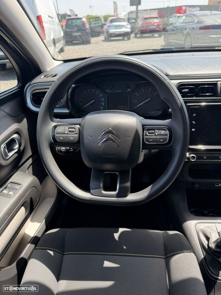 Citroën C3 1.2 PureTech Shine - 28