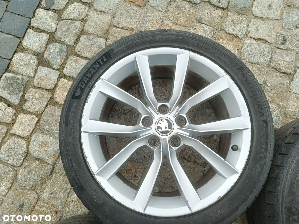 Felgi Aluminiowe 18 Skoda Superb 5x112 ET44 Seat Audi VW 3V0601025J - 20