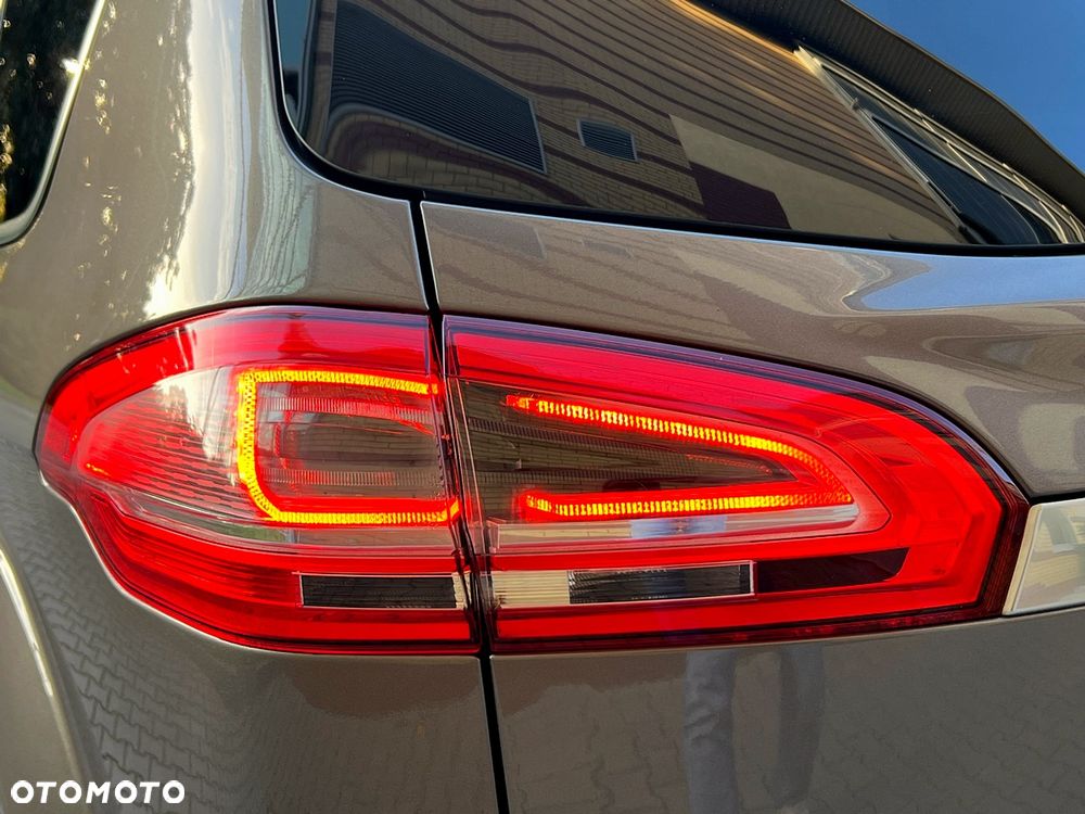 Ford S-Max - 14