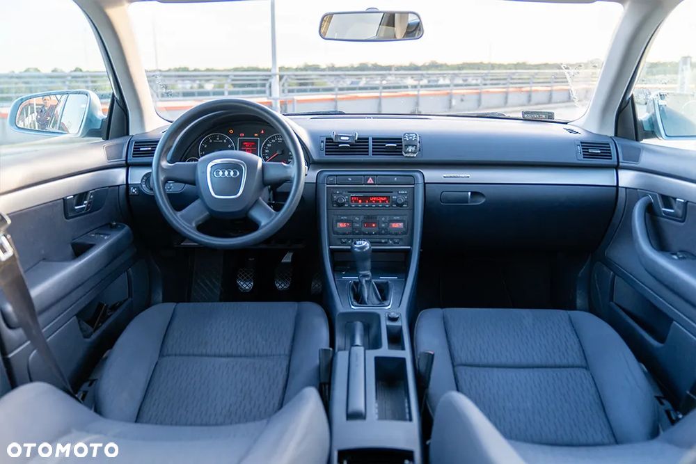 Audi A4 Avant 1.8 T quattro - 12