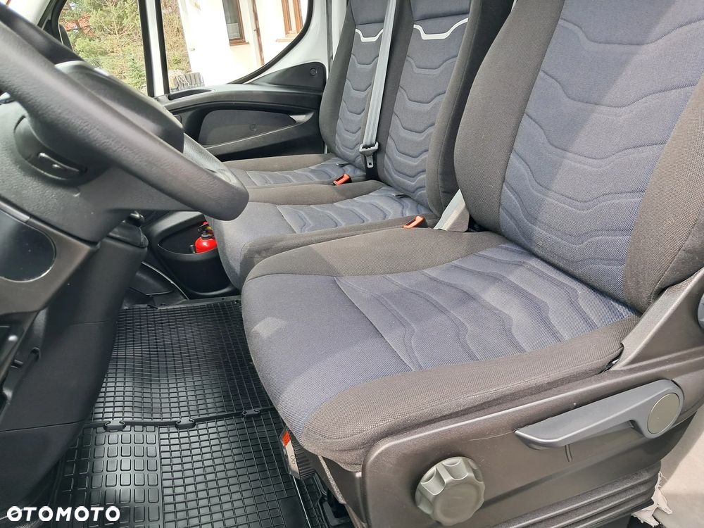 Iveco 50C16  CHŁODNIA+WINDA  1 TONA SALON POLSKA 8-palet - 17