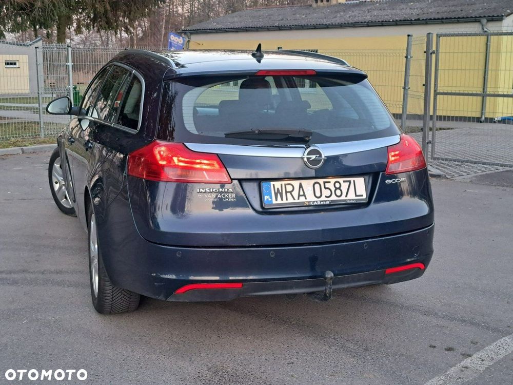 Opel Insignia 2.0 CDTI - 12