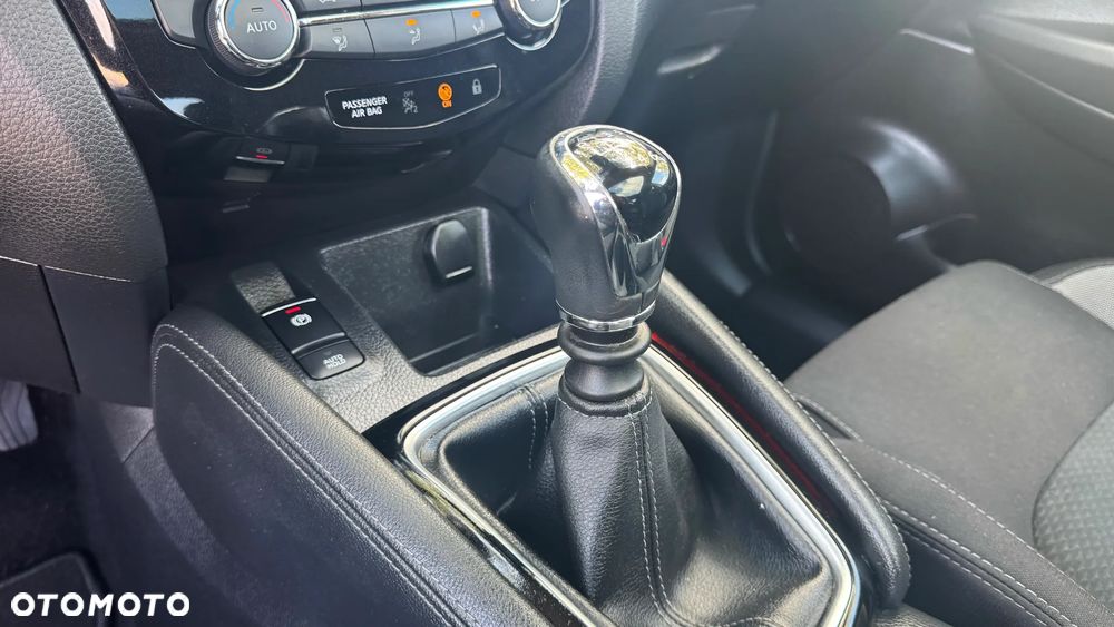 Nissan Qashqai 1.3 DIG-T MHEV Tekna - 34