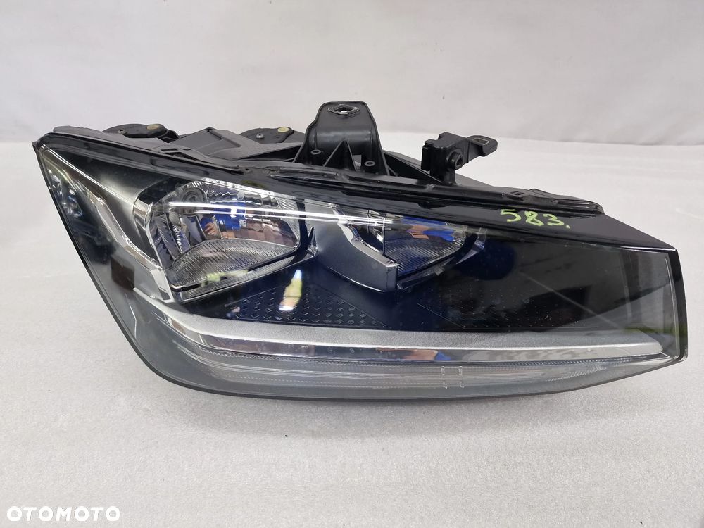 AUDI Q2 81A 16- PRAWA ZWYKŁA LAMPA PRZEDNIA PRZÓD , NR 81A941004 , NR AUKCJI LA583 - 1
