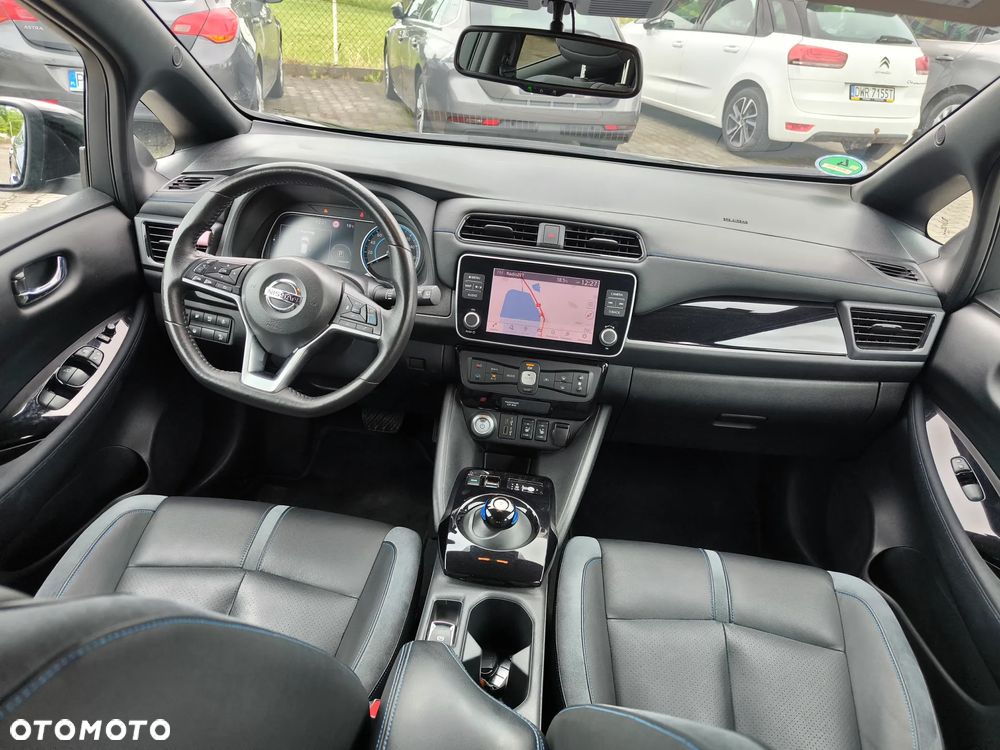 Nissan Leaf - 12
