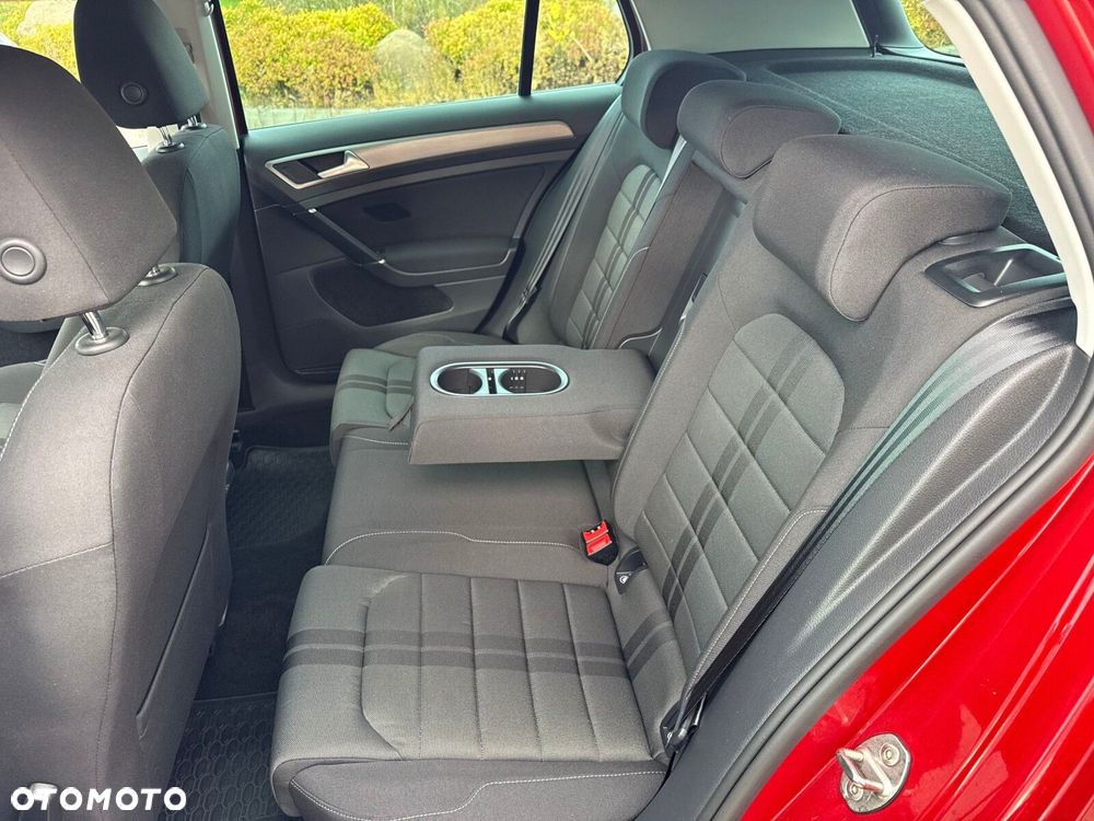 Volkswagen Golf 1.4 TSI BMT Comfortline - 29