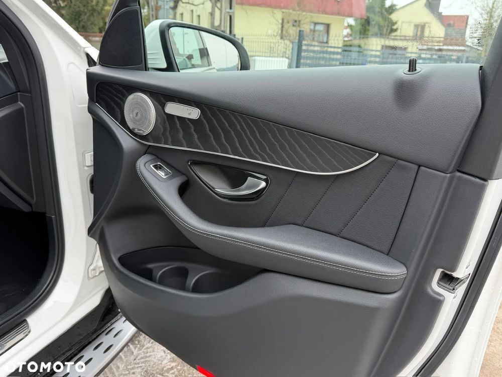 Mercedes-Benz GLC - 17