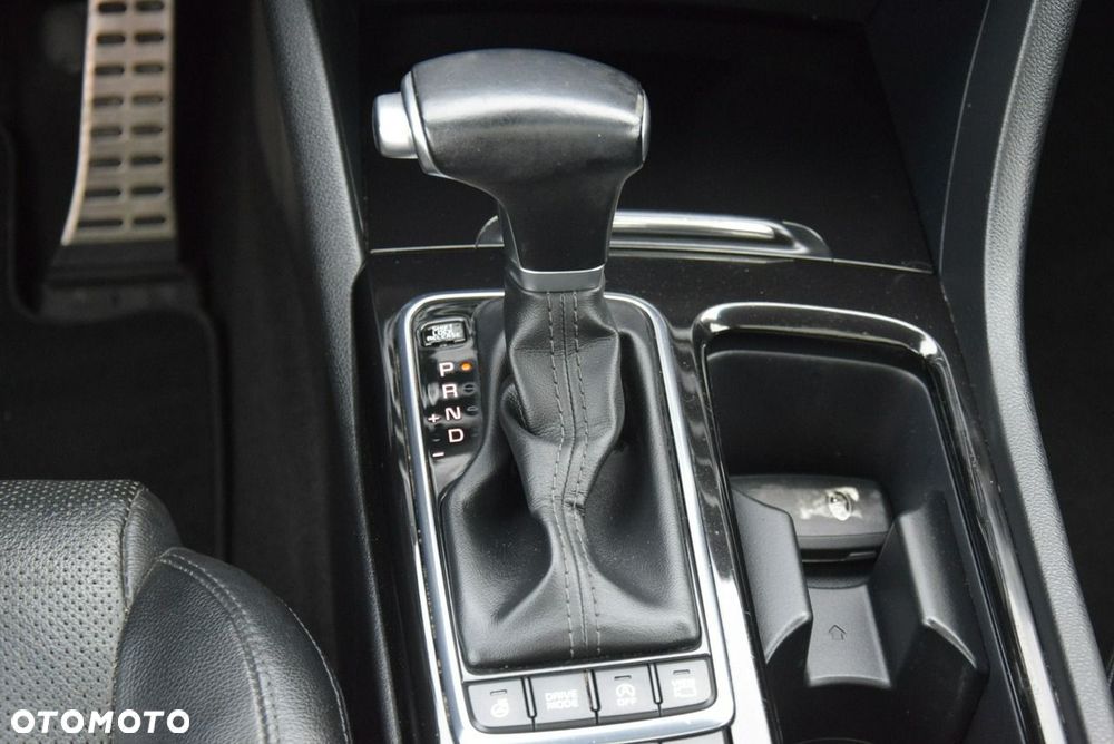 Kia Optima - 23