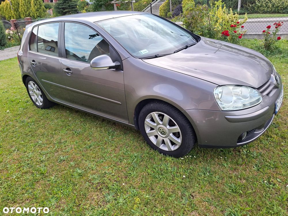 Volkswagen Golf - 2