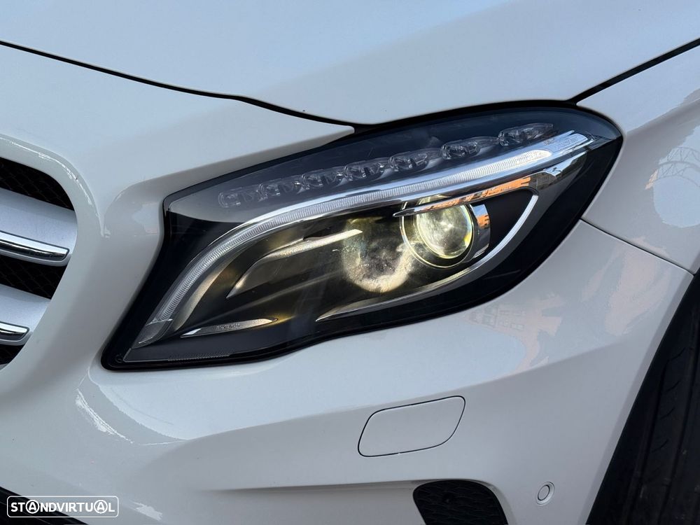Mercedes-Benz GLA 180 d Urban — fotografia 13