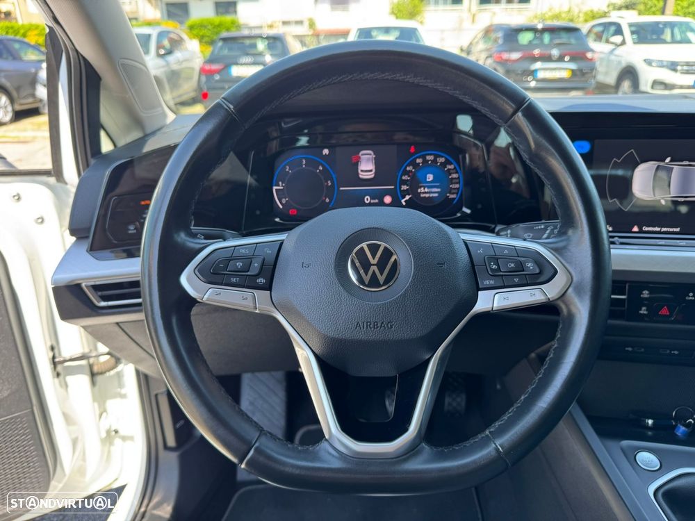 VW Golf 2.0 TDI Conceptline - 20