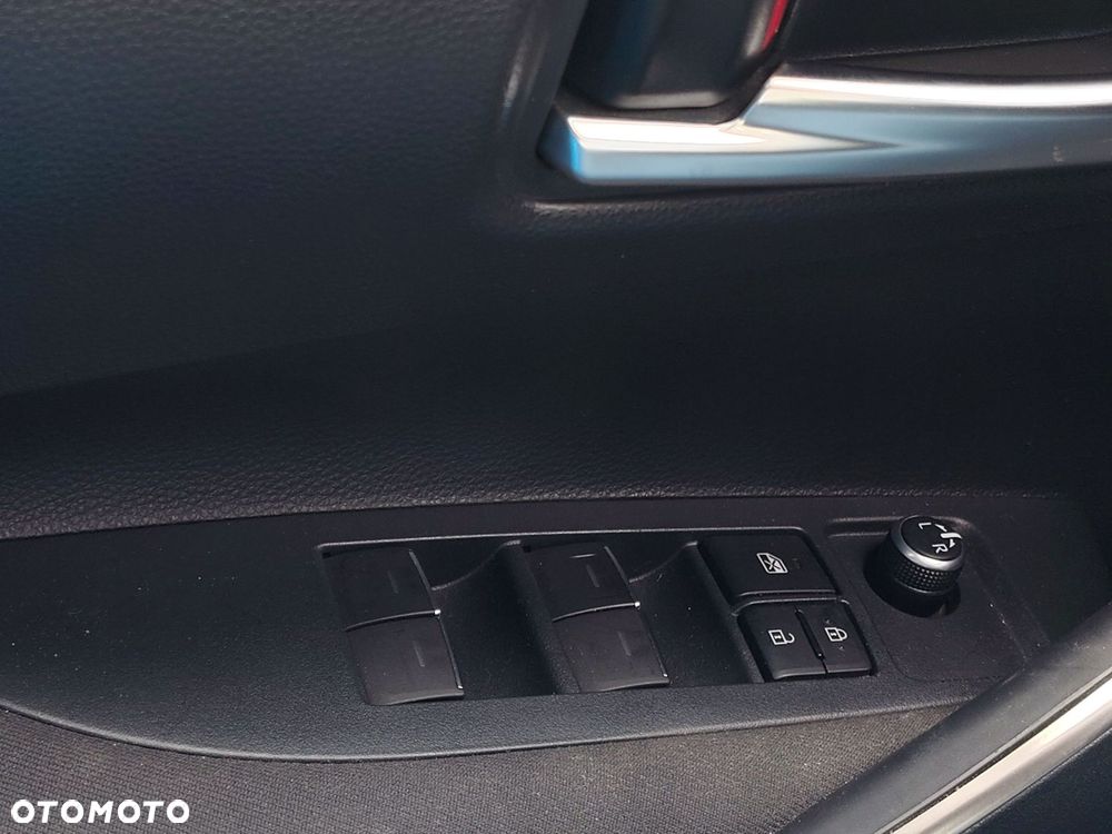 Toyota Corolla 1.8 Hybrid Comfort - 17