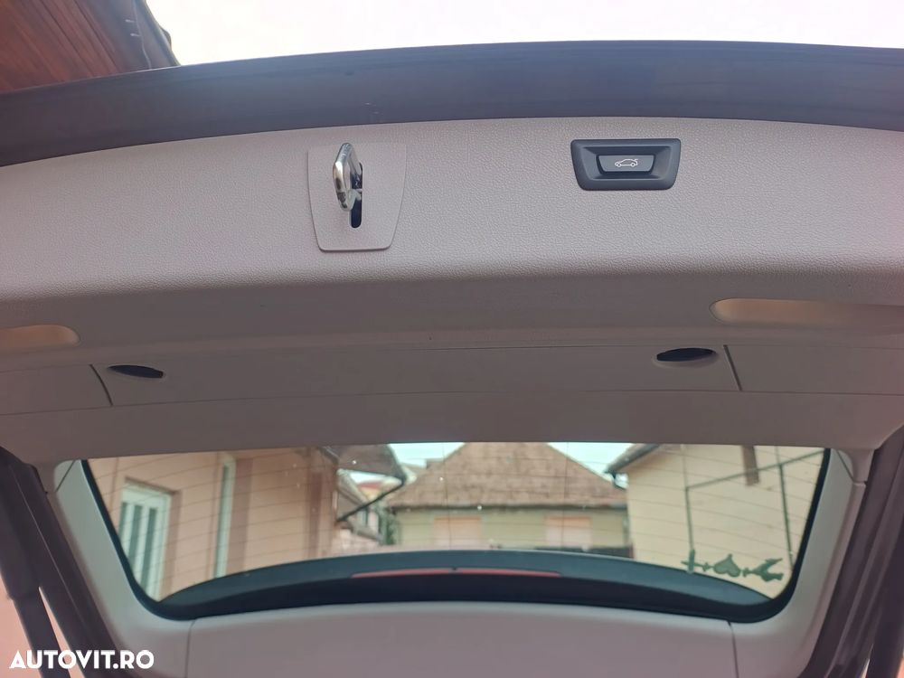 BMW Seria 3 318d - 11