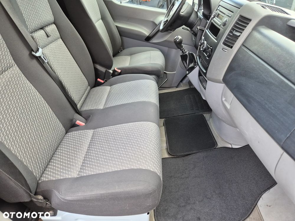 Volkswagen Crafter - 13