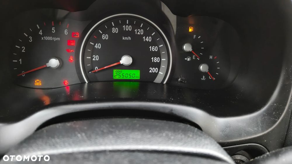 Kia Carnival 2.9 CRDi Tour - 12