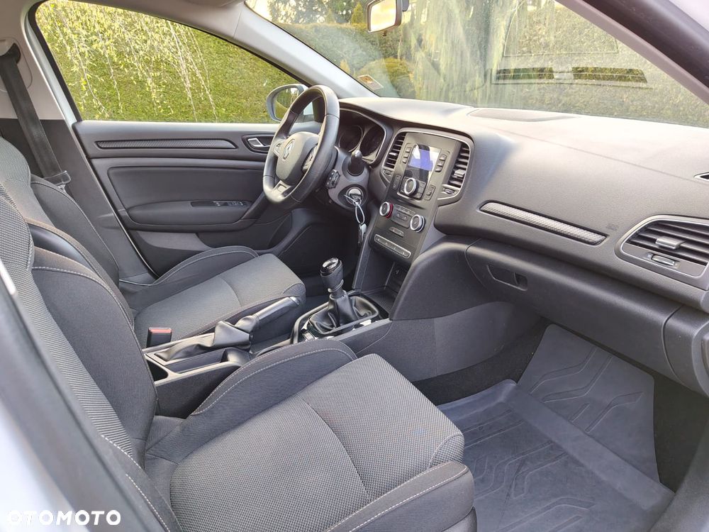 Renault Megane ENERGY TCe 100 LIFE - 14