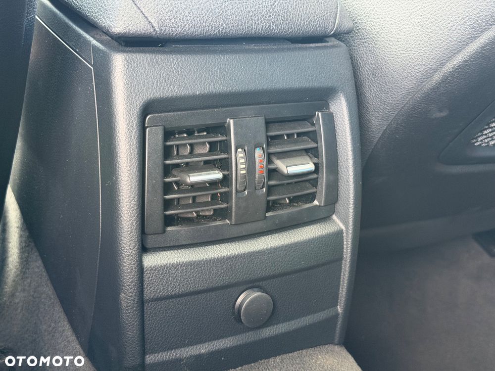 BMW Seria 3 - 24