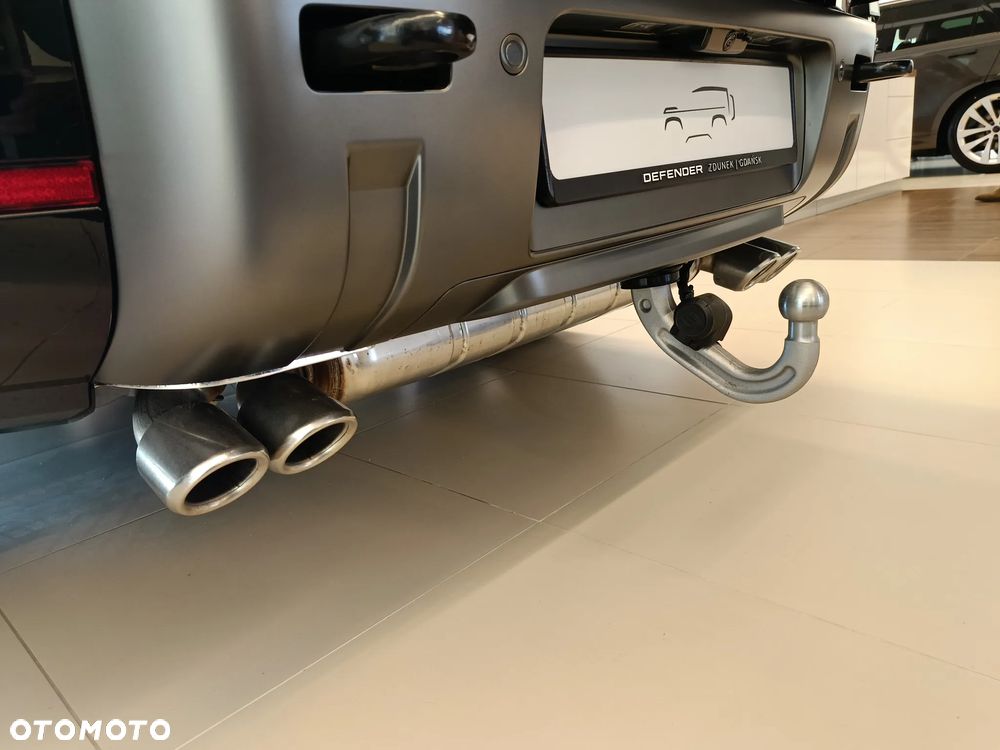 Land Rover Defender 5.0 P500 V8 - 40