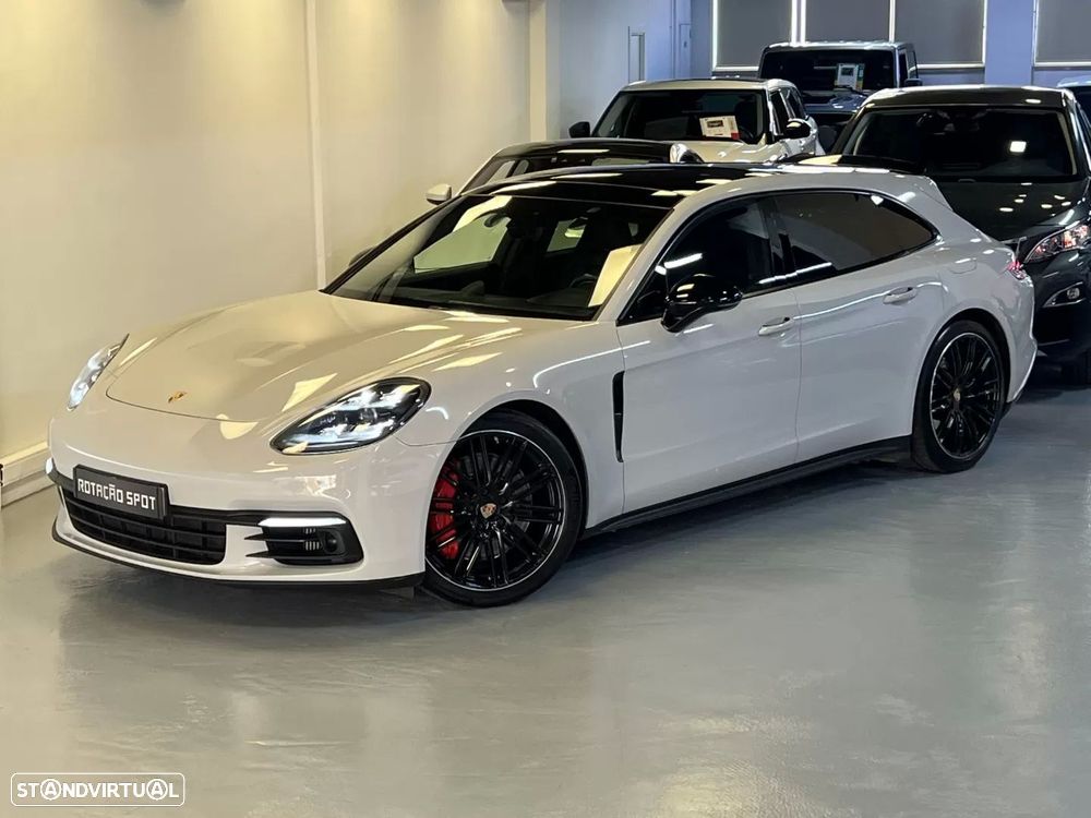 Porsche Panamera Sport Turismo 4 E-Hybrid - 16