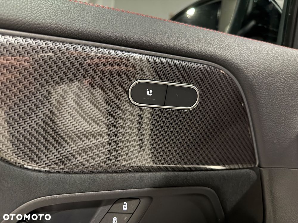 Mercedes-Benz GLA 200 d AMG Line - 11