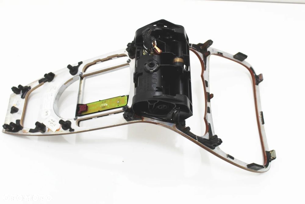 Ramka konsola środkowa popielniczka drewno dekor stan BDB OE Mercedes SL R230 W230 - 26