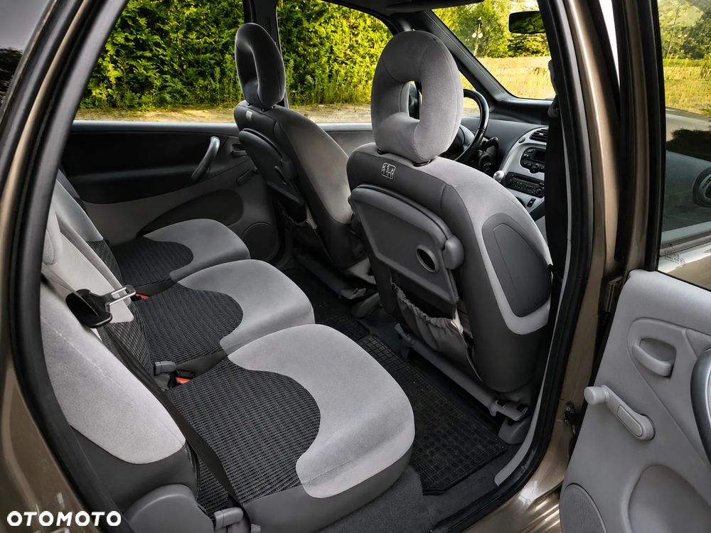 Citroën Xsara Picasso - 8