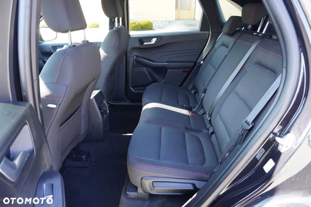 Ford Kuga 1.5 EcoBoost ST-LINE - 10