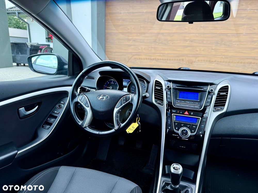 Hyundai i30 i30cw 1.6 CRDi Intro Edition - 17