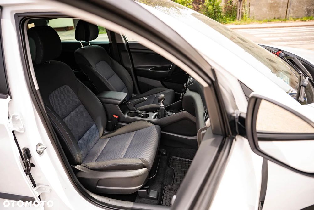 Hyundai Tucson 1.6 GDI BlueDrive Comfort 2WD - 29