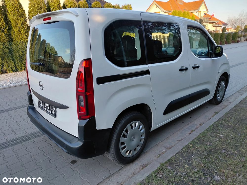 Opel Combo 1.5 D Start/Stop - 9