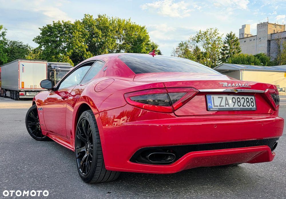 Maserati GranTurismo S Automat - 28