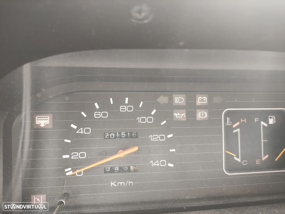 Isuzu Midi - 8